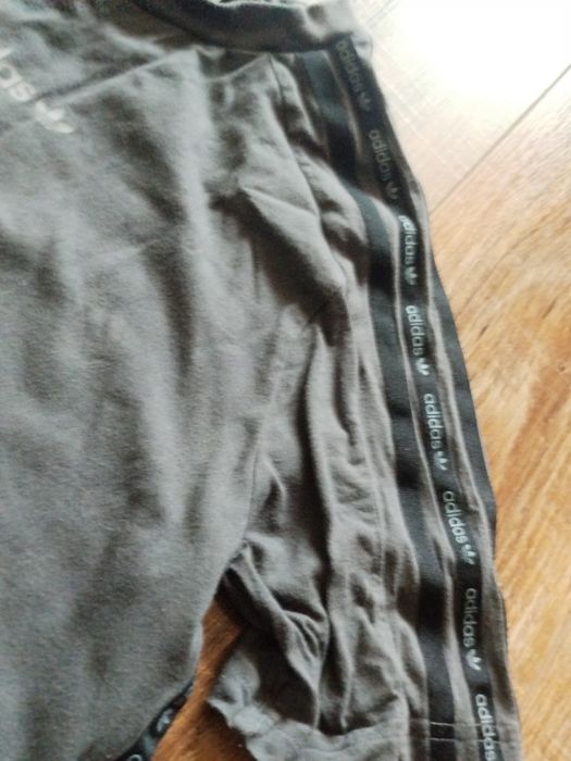 Футболка- Adidas колір сірий