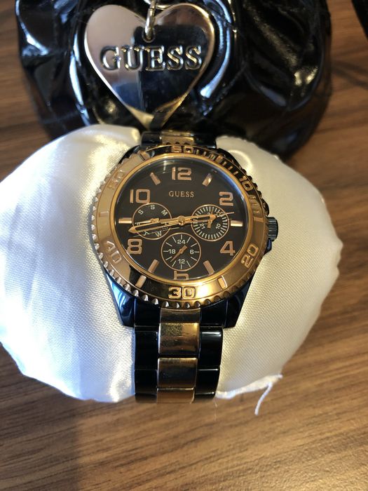 Часы GUESS W0231L6