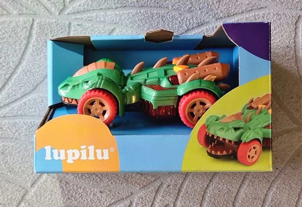 Brinquedos novos (vários) idade 3+