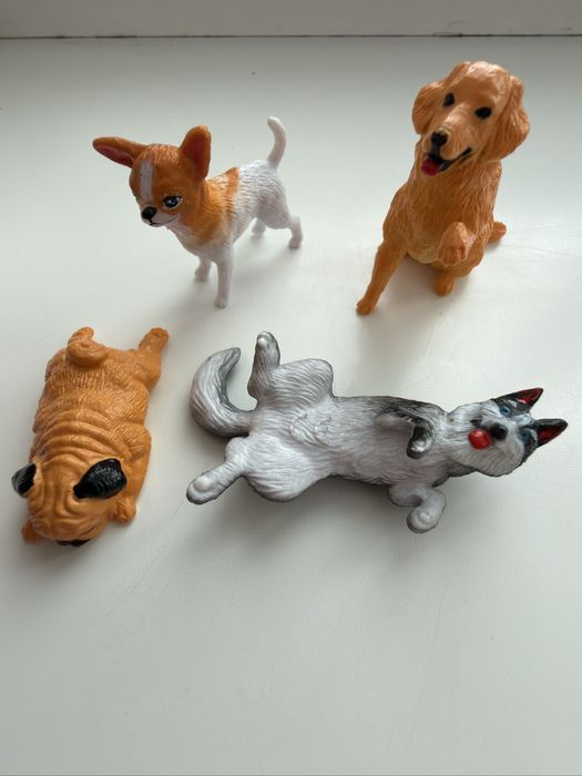 Продам колекційні фігурки ! Собаки .
