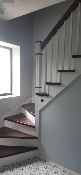 Сходи. / Лестница.