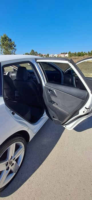 Toyota Auris 1.4-4D Exclusive Luxury (90 cv) [2014] 173 000 km — photo 5