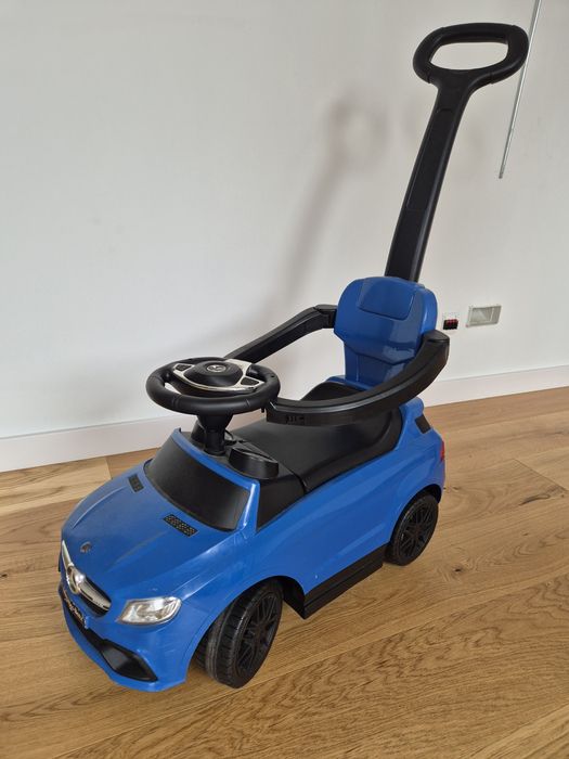 Jeździk - pchacz autko Mercedes z dźwiękami