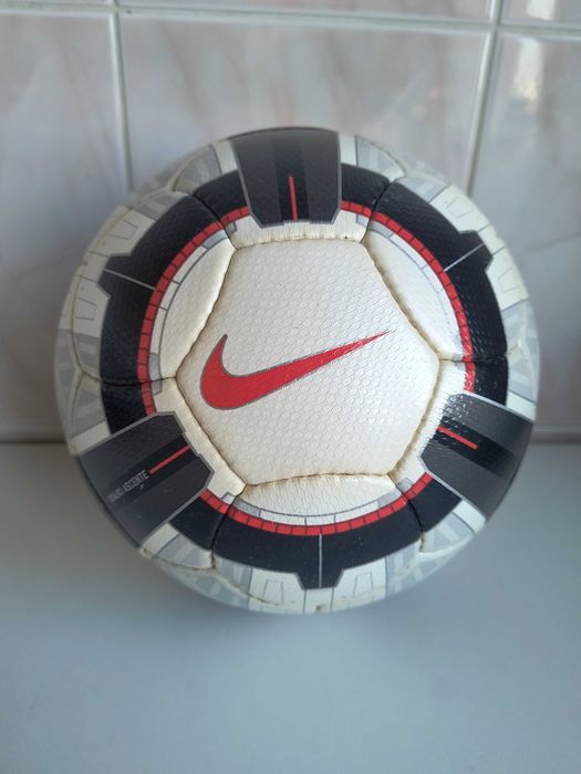 Piłka Nike t90 ascente omb