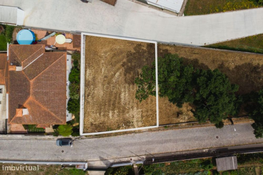 Lote de Terreno para Construção | Paços de Brandão, Santa Maria da Fei