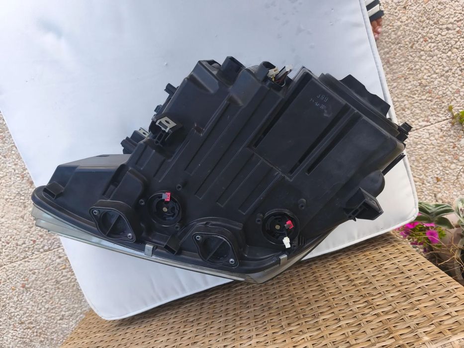 Farol direito bi-xenon BMW serie 6 F12 F13