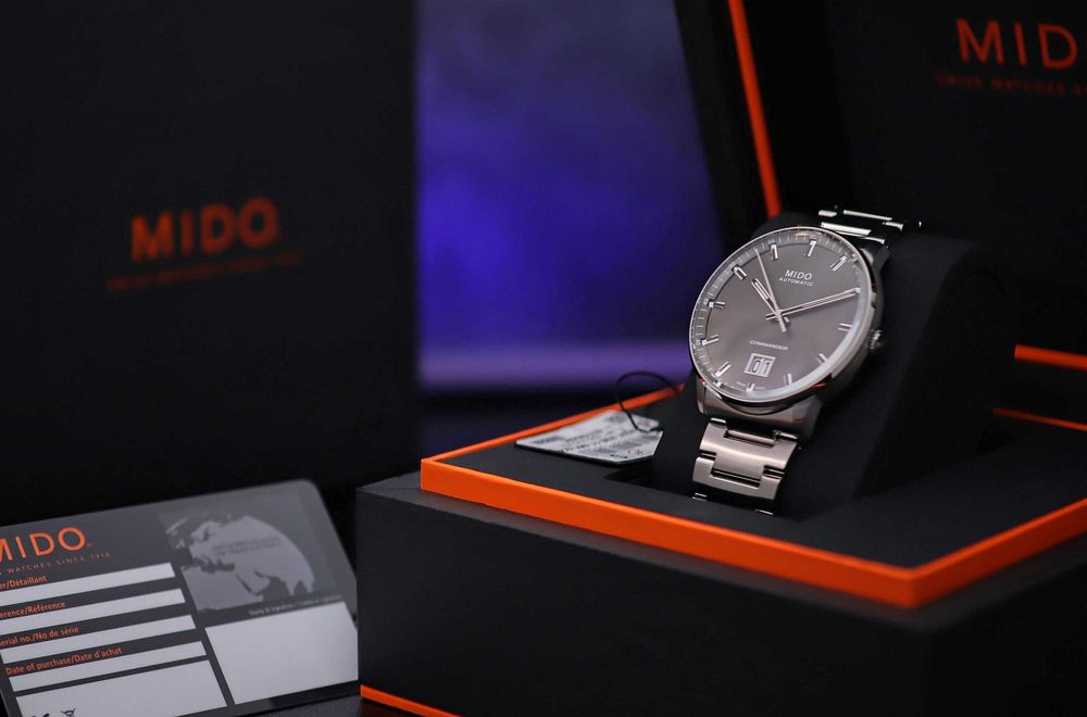 MIDO Commander Big Date M021.626.11.061.00 Zegarek Męski Automatyczny
