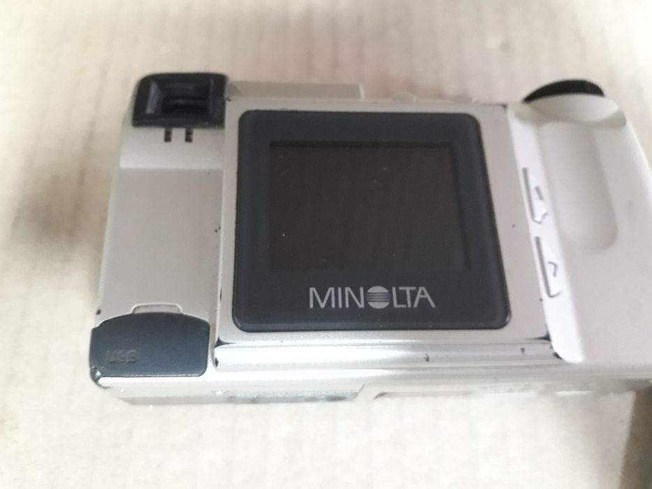 Фотоаппарат Konica Minolta Dimage E201 ( Fujifilm )