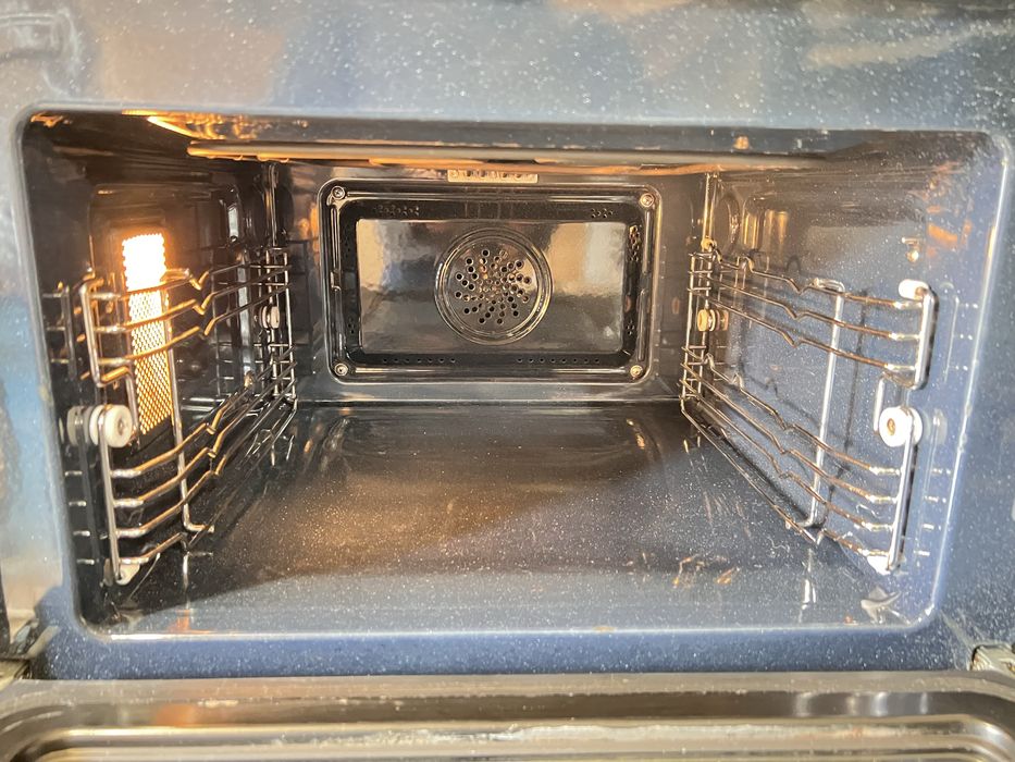 Духовка з свч Samsung ( Малайзія)