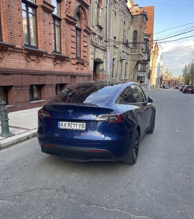 Tesla Y 2021 Long range
