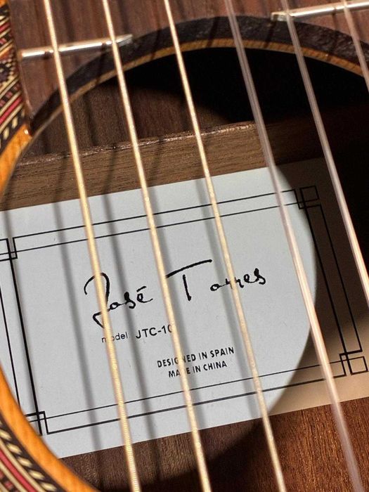 Guitarra clássica Jose Torres JTC-10