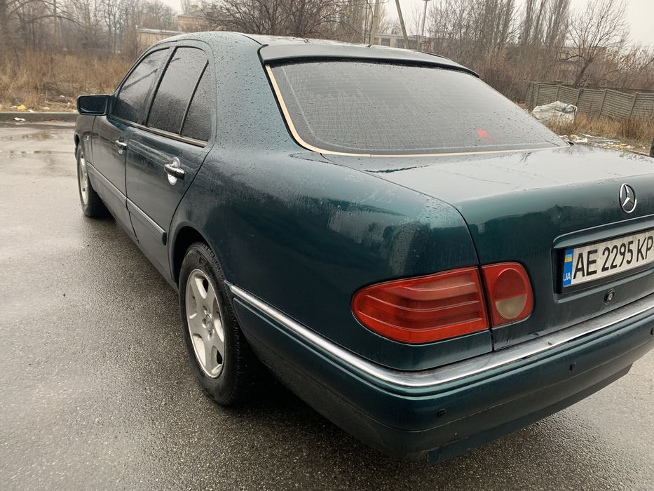 Продам Mercedes-Benz E-Class