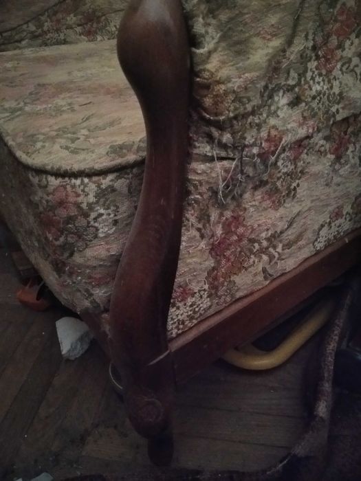 Крісло під реставрацію ренесанс