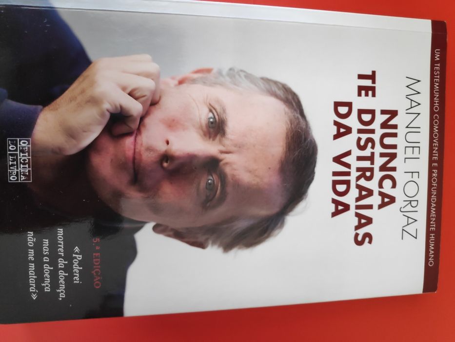 Livro " Nunca te distraías da vida"