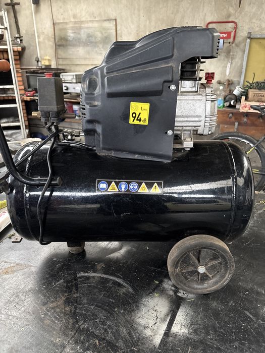 Compressor black+decker 50 litros