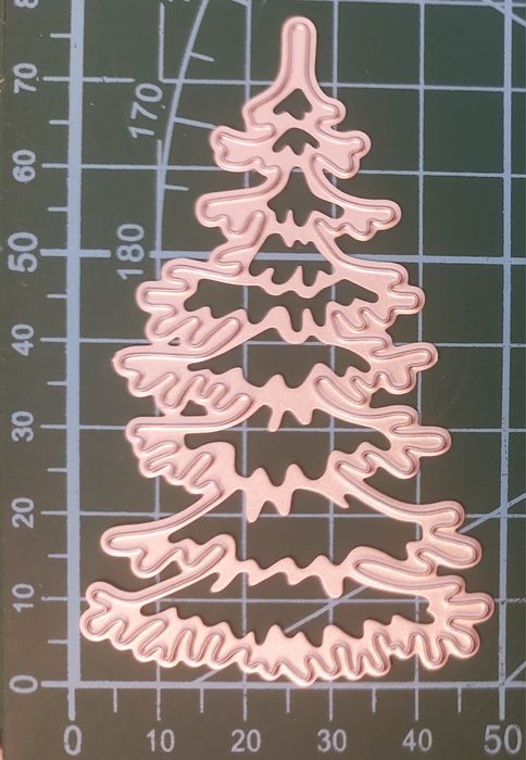 1784. Wykrojnik choinka scrapbooking