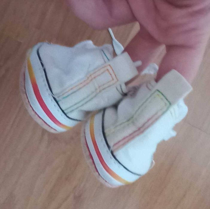 Niechodki Converse r. 19 + gratis