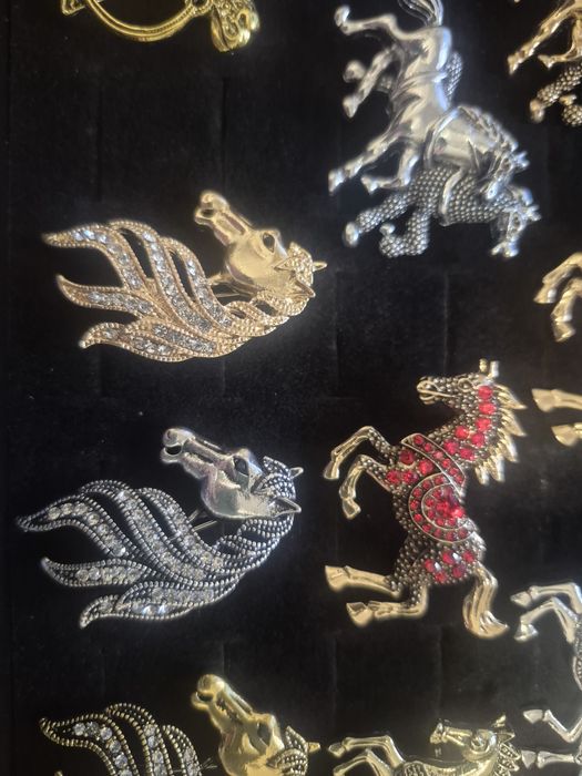 Брошь , символ 2026г , год лошади