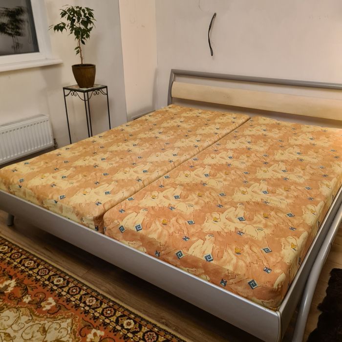 Продам матрасы вживані