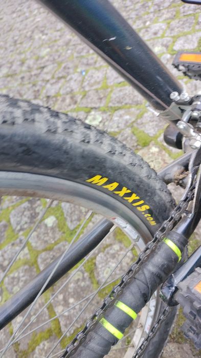 Bicicleta sabor downhill  roda 26