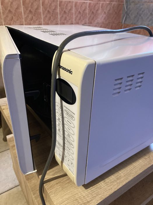 Kuchenka mikrofalowa panasonik 1000 w