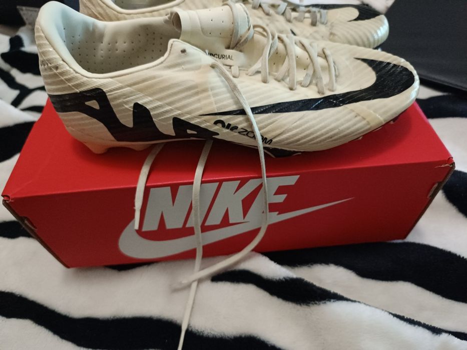 Chuteiras Nike 41
