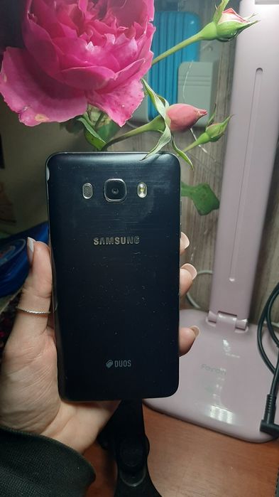 Samsung Galaxy J7 смартфон, телефон