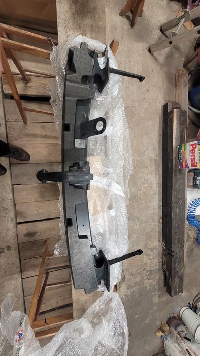 Oryginaly demonowany hak do VW Caddy 5