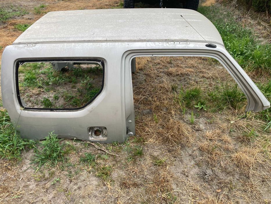 SUZUKI JIMNY 98-12 dach ze słupkami