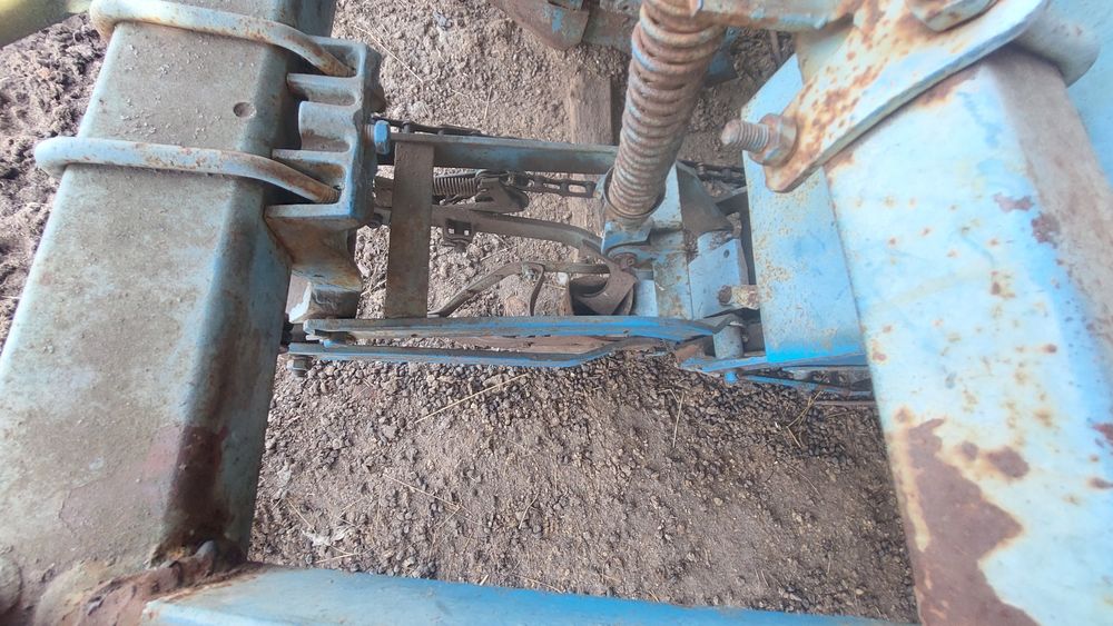 Продам сеялку супн-8