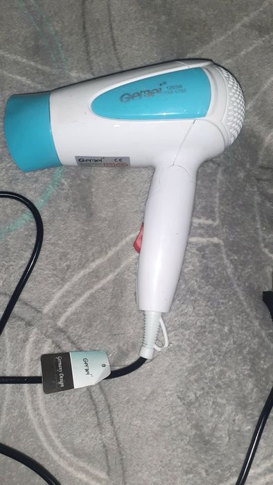 Продам новый фен.