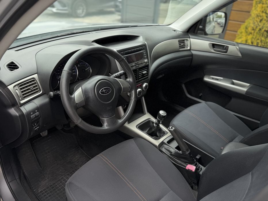 SUBARU FORESTER 2010 року, 2.0 дизель, механіка, повний привід.