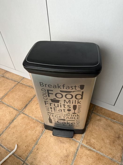 Balde lixo Curver 50L