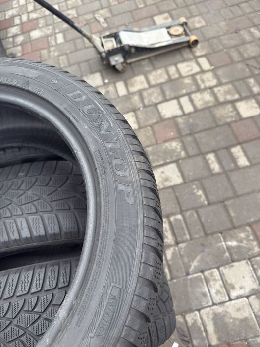 Колеса/резина/гума 235/50R19 Dunlop