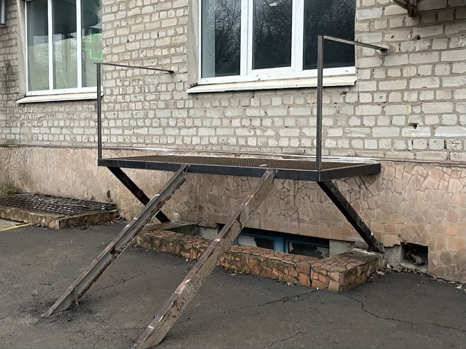 Продам крыльцо, ступеньки , лестницу для входа