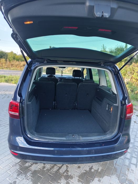 Автомобіль VW Шаран 2015року