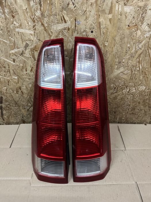 Ліхтар задній (стоп) Opel Meriva 2003-2006p