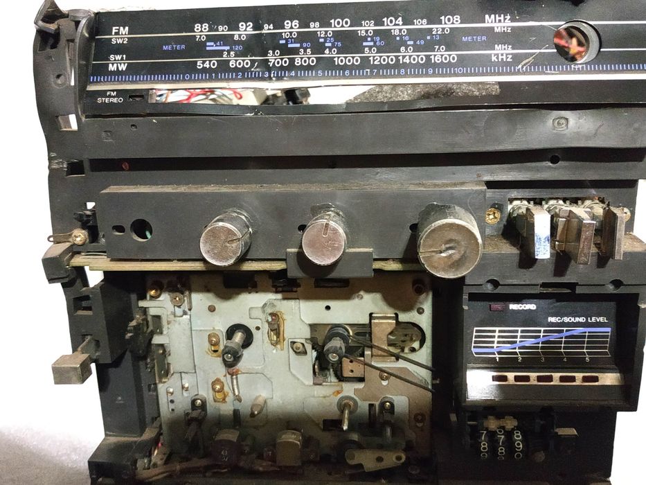 Продам на запчасти остатки Sanyo C3