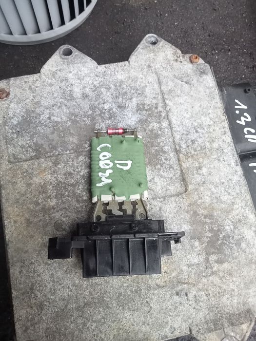 Rezystor dmuchawy opel corsa d