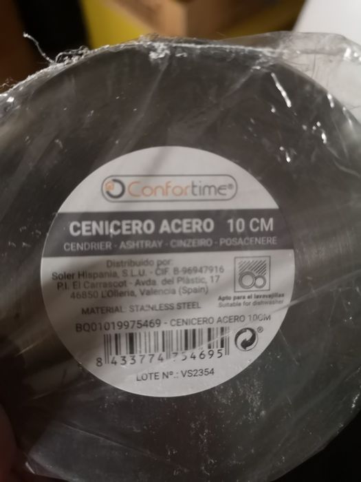 Cinzeiro em alumínio