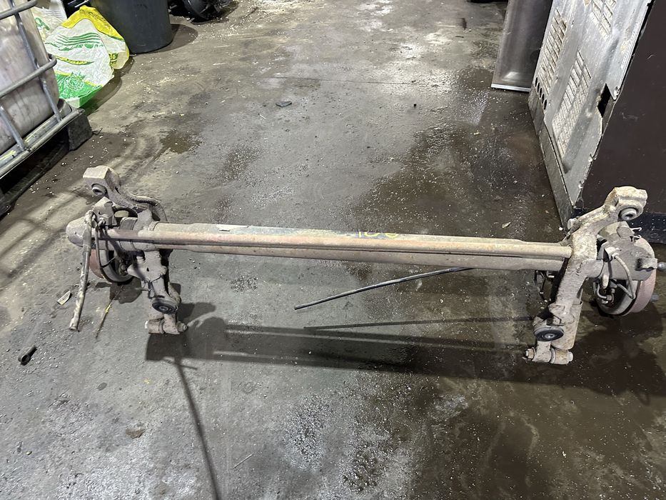 Eixo traseiro Peugeot 106