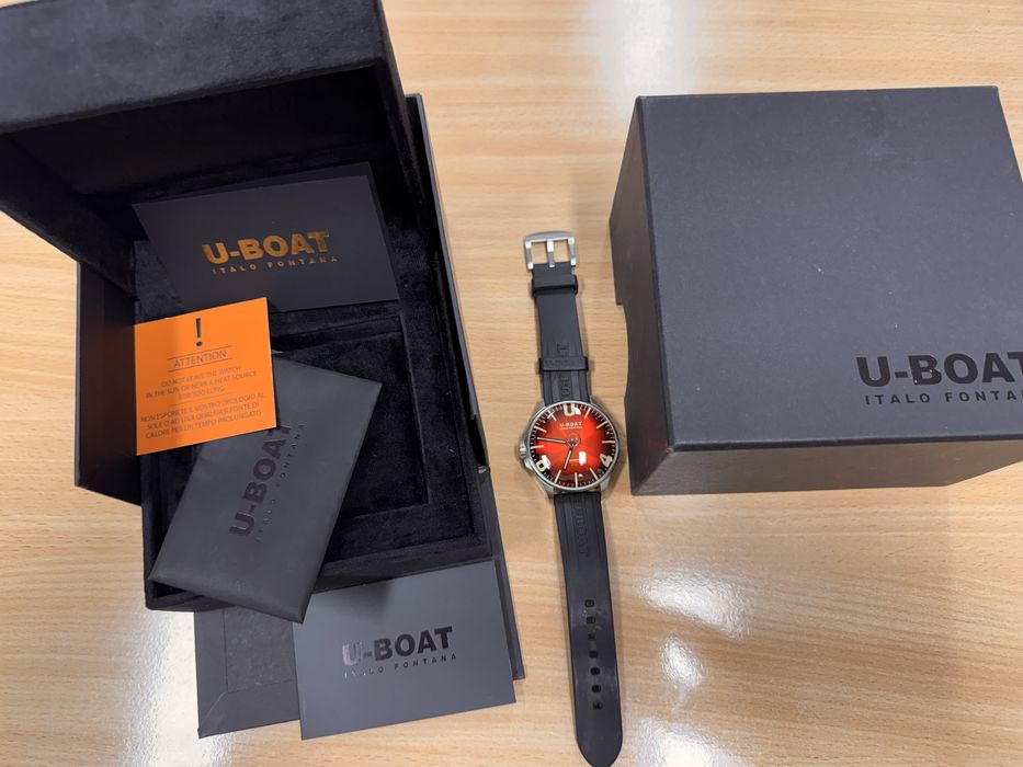 U-Boat Darkmoon 44 mm Red Soleil Ref. 8701. Full Set. Stan bardzo dobry