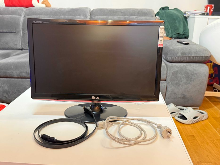 Monitor LG W2261VP-PF czarny FullHD