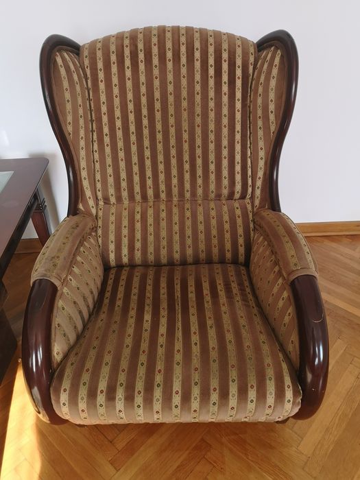 Wersalka rozkładana wraz z fotelami