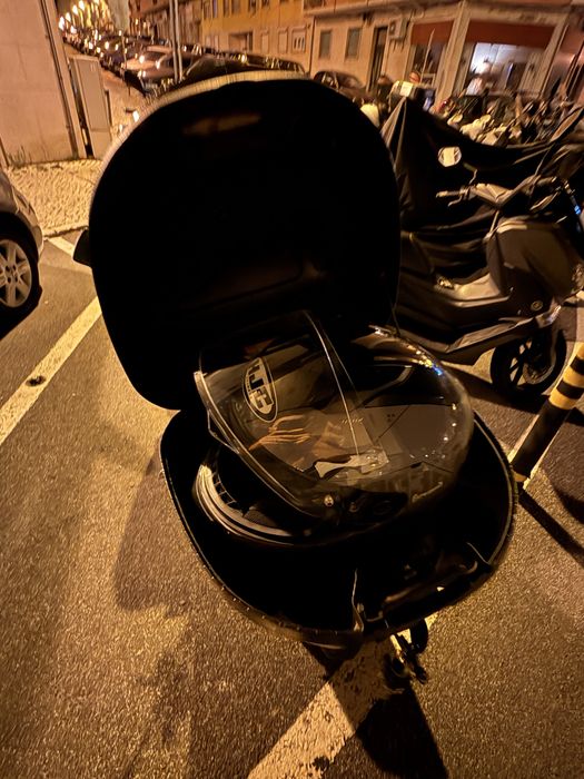Top Case Givi como nova