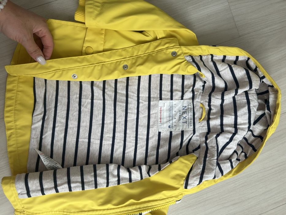 Вітровка, дощовик Next