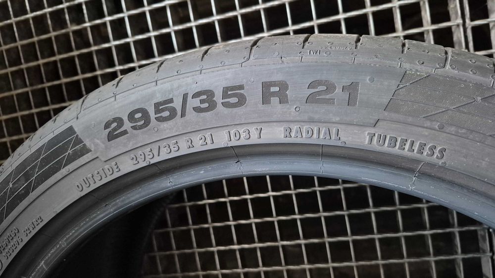 CONTINENTAL Conti Sport Contact 5P  295/35R21   NO