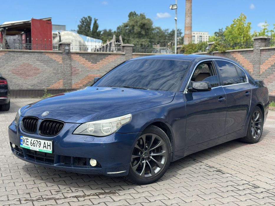 Bmw 520i 2003 рік е60