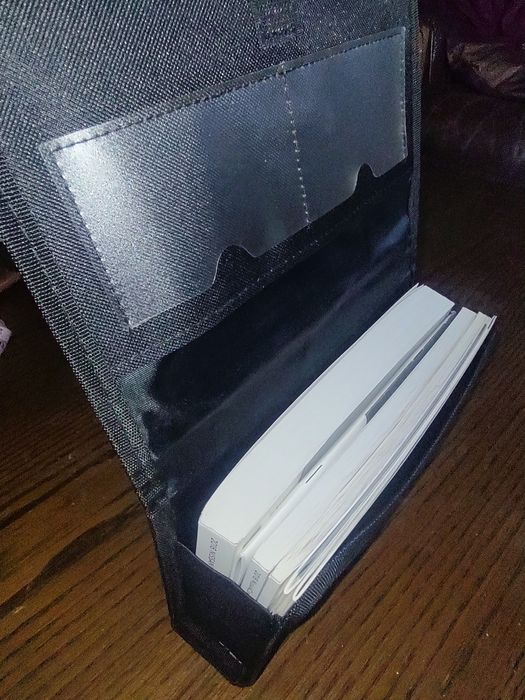 Інформаційні книжечки до Nissan Leaf 2018 року