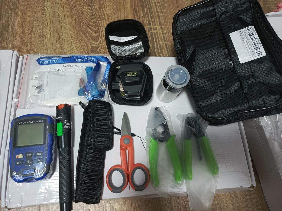 Набор для работы с оптическим кабелем